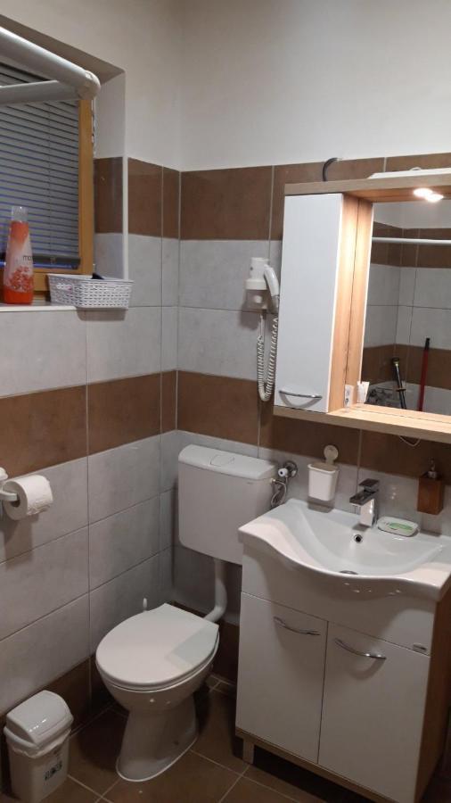 Apartment And Rooms"Tabasnice"Tuzla Centar Dış mekan fotoğraf