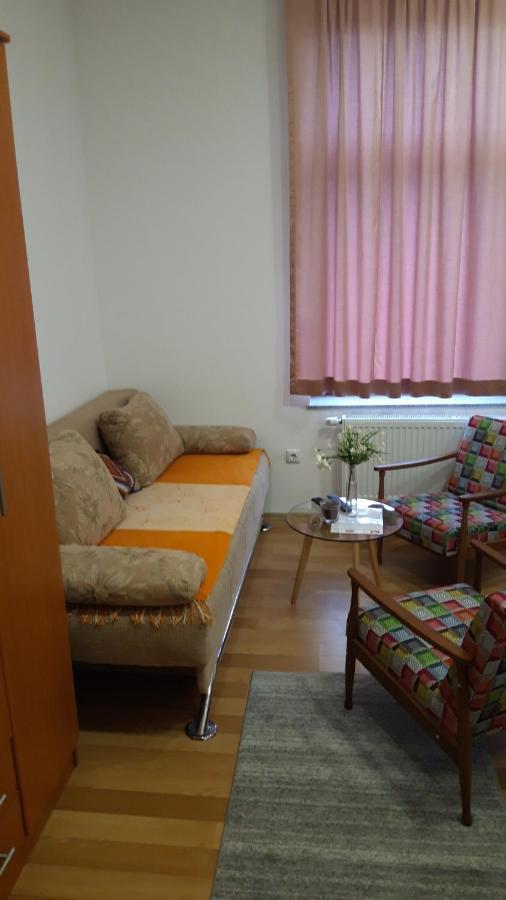 Apartment And Rooms"Tabasnice"Tuzla Centar Dış mekan fotoğraf