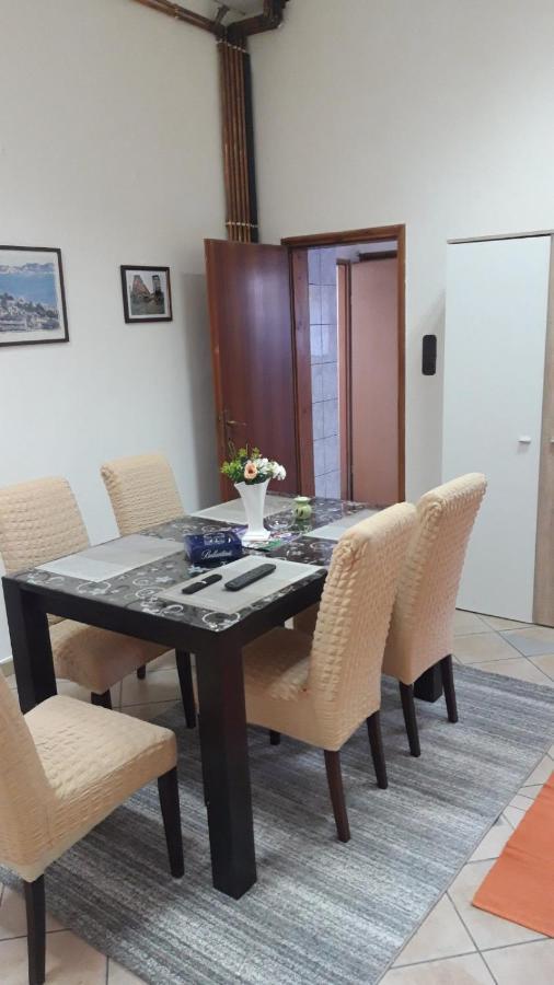 Apartment And Rooms"Tabasnice"Tuzla Centar Dış mekan fotoğraf