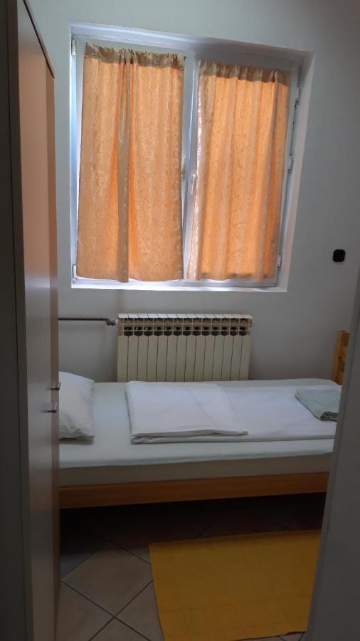 Apartment And Rooms"Tabasnice"Tuzla Centar Dış mekan fotoğraf