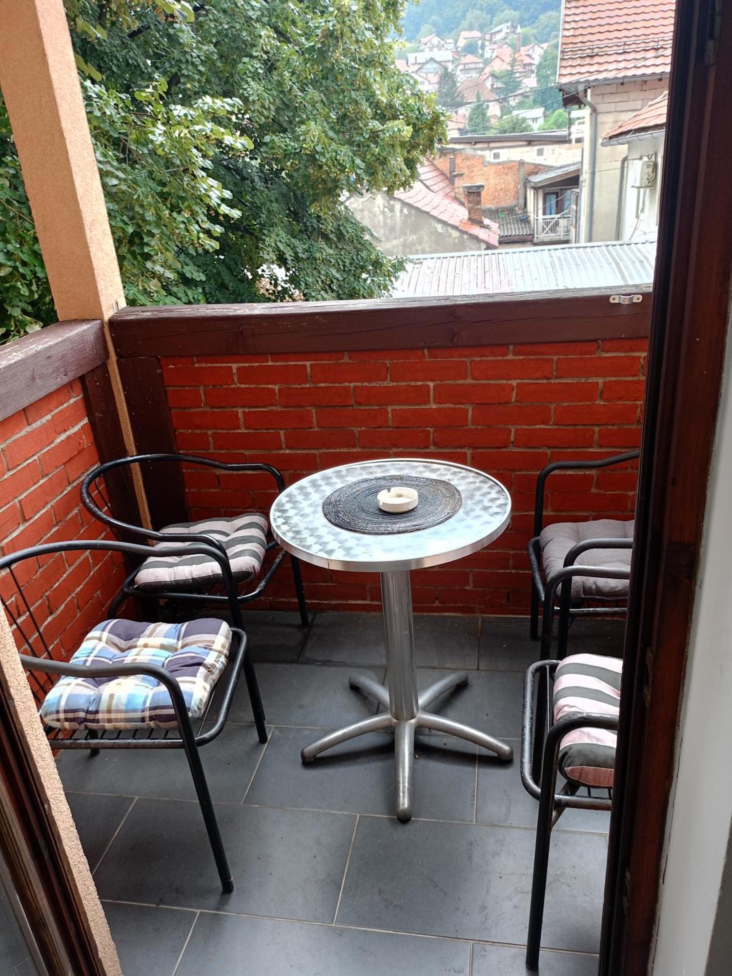 Apartment And Rooms"Tabasnice"Tuzla Centar Dış mekan fotoğraf